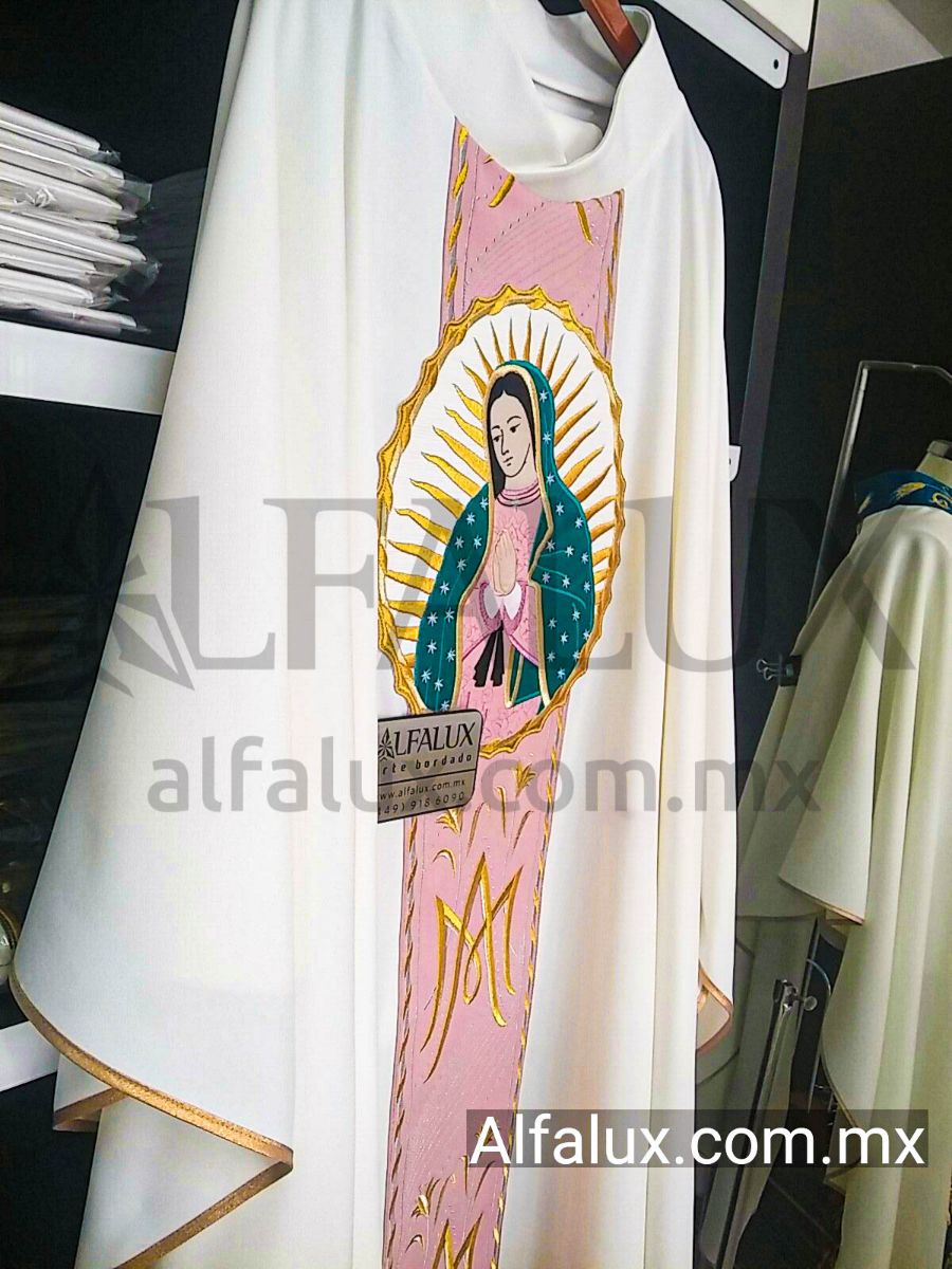 14 AVE MARIA Central Medallon VIRGEN